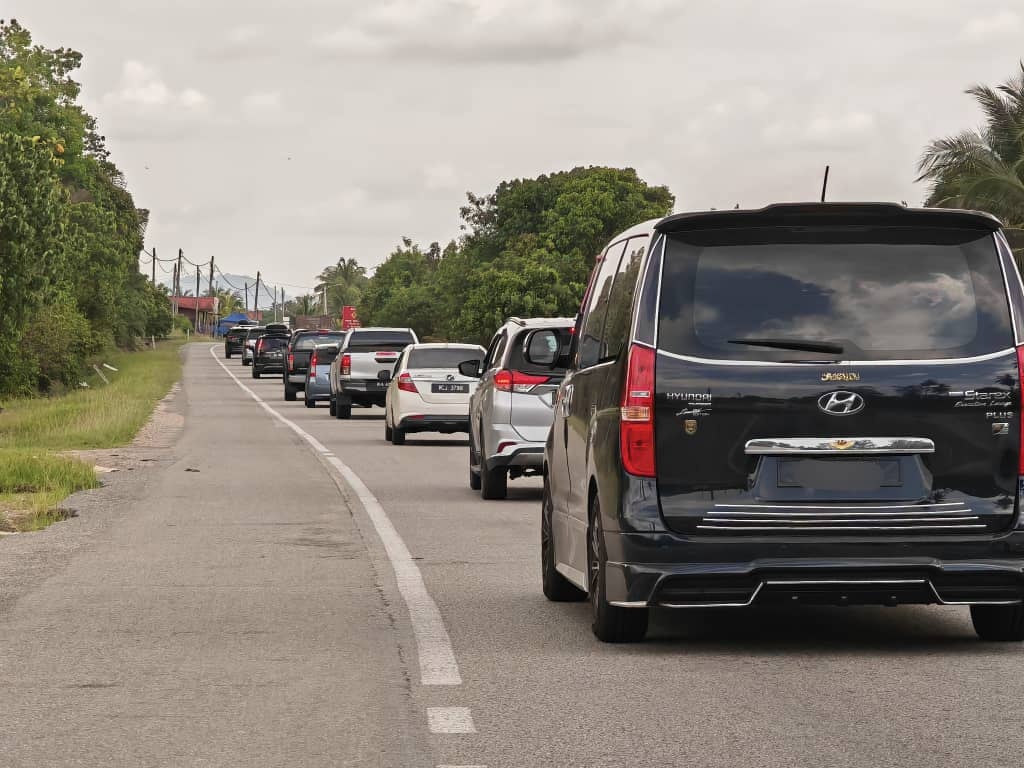 பிரதான நெடுஞ்சாலைகளில் வாகனங்கள் அதிகரிப்பு