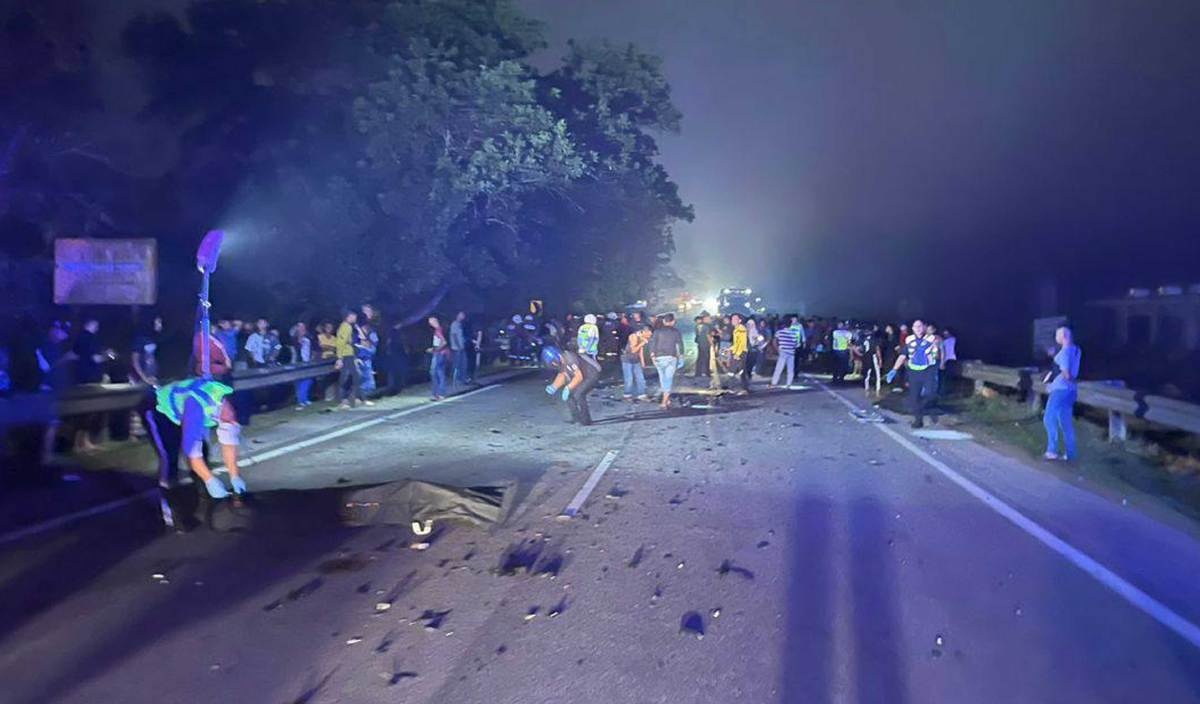 மோட்டார் சைக்கிள்கள் மோதி கொண்டதில் இரு இளைஞர்கள் மரணம்