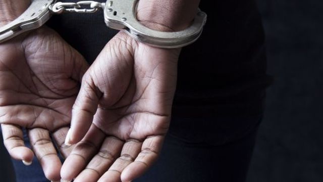 சோதனையில் 158 நபர்களை போலீசார் கைது செய்தனர்