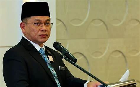 அல்லா காலணி விவகாரம் குறித்து ஜாகிம் விசாரணை