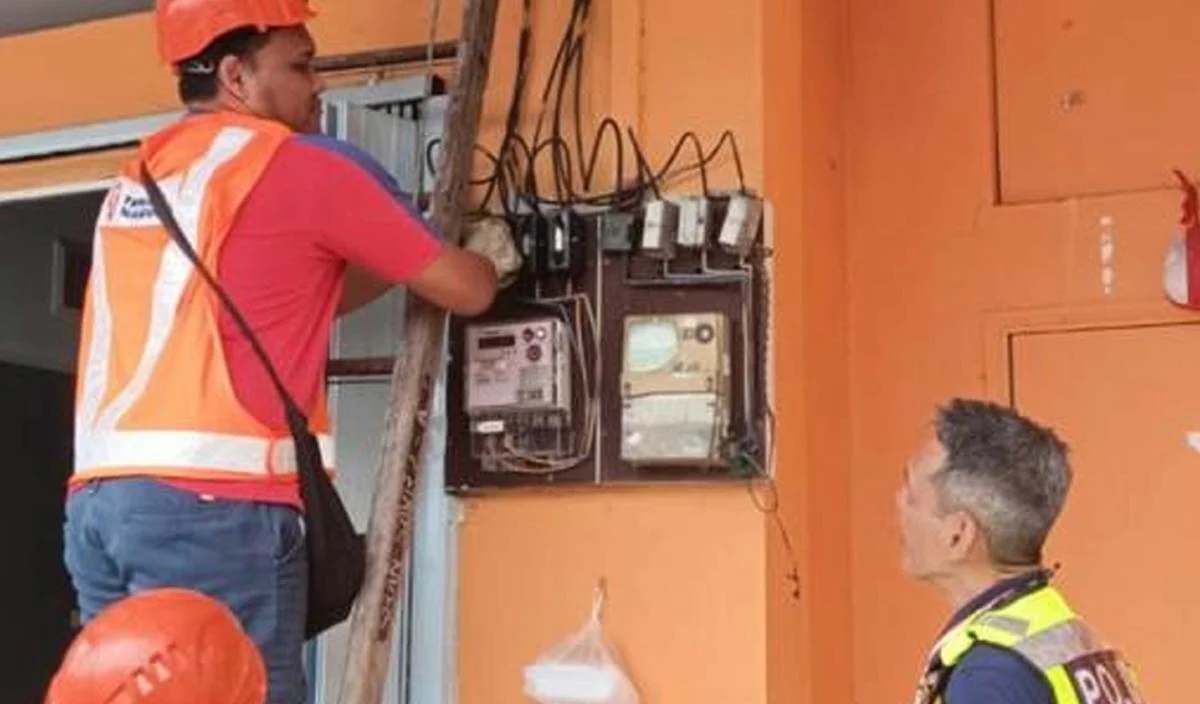 சூதாட்ட மையமாக மாறிய காபி ஹவுஸ்