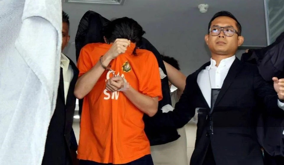 லஞ்சம் பெற்றதற்காக வழக்கறிஞர் நான்கு நாட்கள் தடுப்புக்காவல்