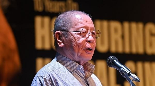 இடம் மாறினாலும், தடம் மாறவில்லை