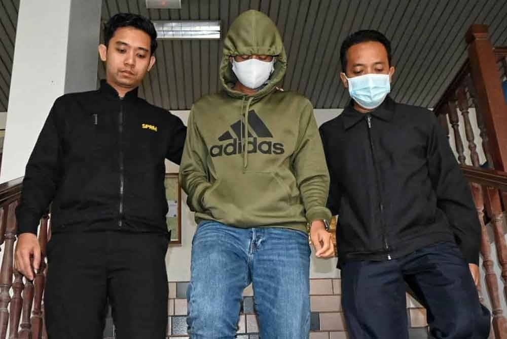 கையூட்டு பெற்றதாக முன்னாள் பொது மேலாளர் மீது குற்றச்சாட்டு