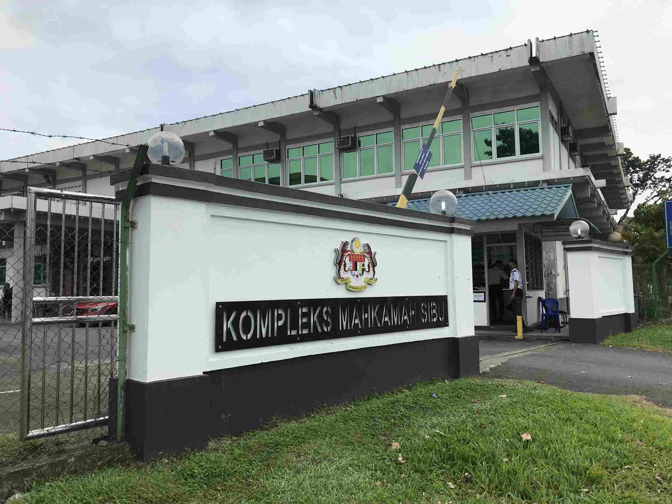 கர்ப்பிணிப்பெண் பாலியல் பலாத்காரம்