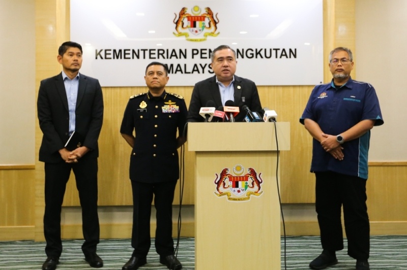 அந்நிய நாட்டு வாகனங்களுக்கு சாலைக் கட்டணம்