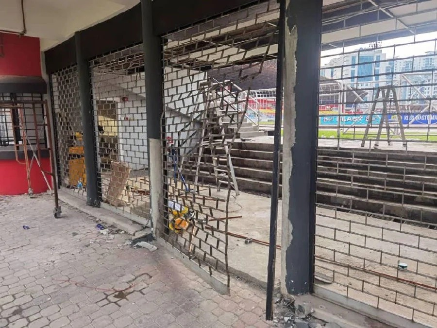 கலவரத்தில் ஈடுபட்ட இரசிகர்களை போலீசார் கண்காணித்து வருகின்றனர்