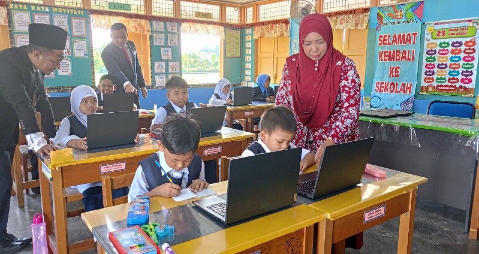 ஆசிரியர் பற்றாக்குறை குறித்த பிரச்னை விரைவில் தீர்வு காணப்படும்