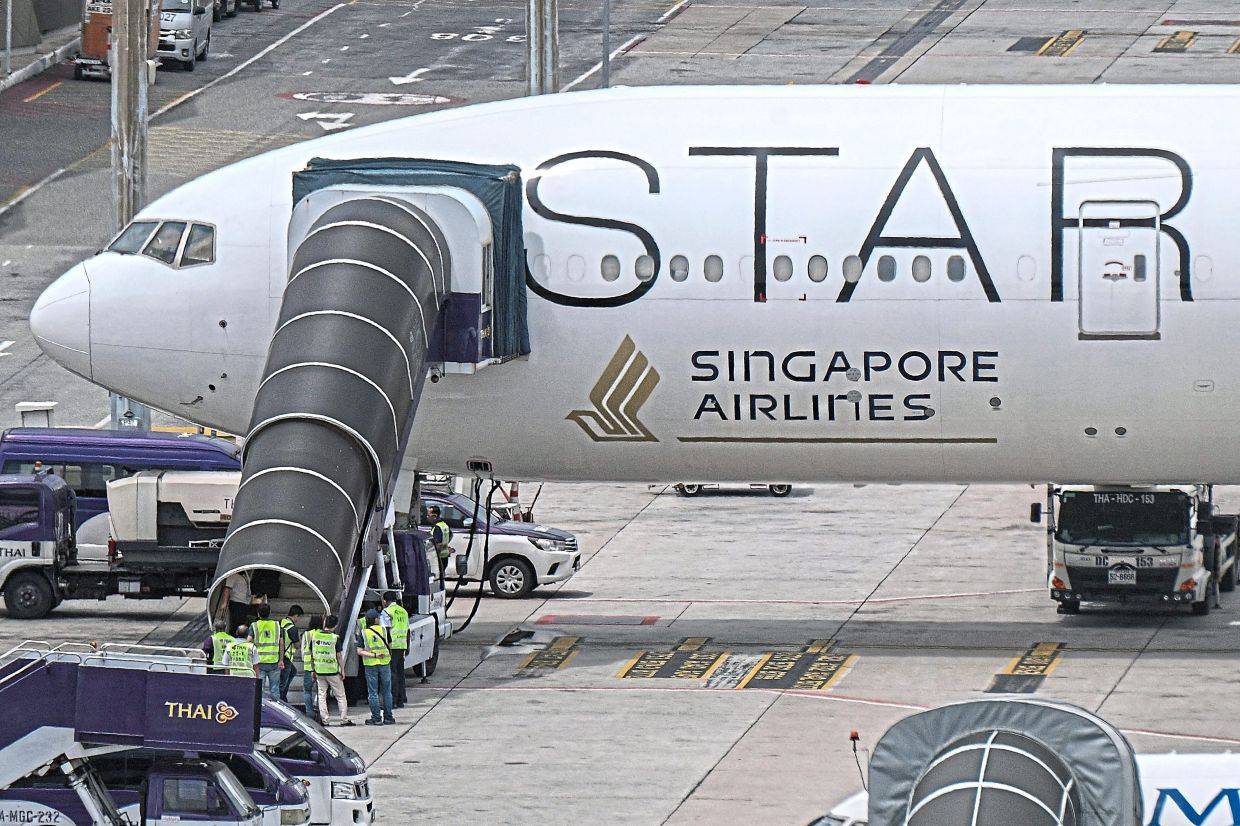 மருத்துவமனையில் மூன்று மலேசியர்கள்