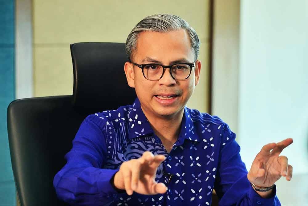 பெர்சத்து உச்சமன்ற உறுப்பினரை சாடினார் Fahmi Fadzil