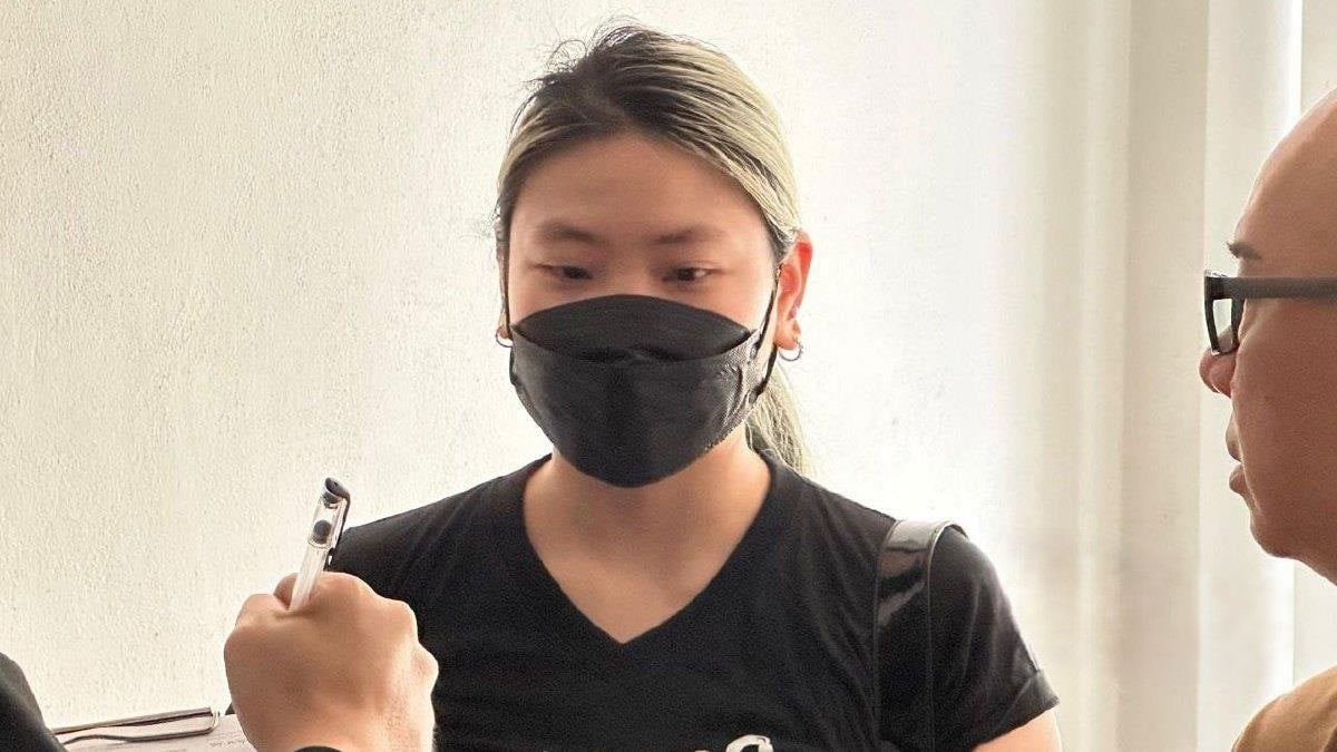 பாலியல் நடவடிக்கைகளுக்கு பயன்படுத்தும் சாதனங்களை வைத்திருந்ததாக பெண் மீது குற்றச்சாட்டு