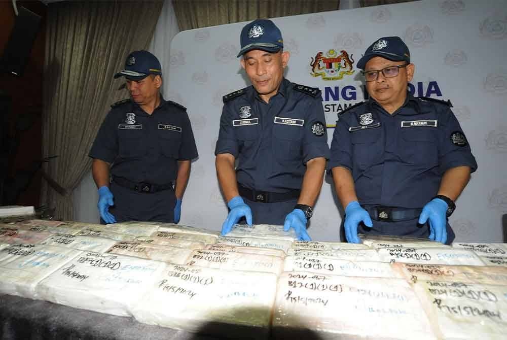 வெங்காய மூட்டைகள் கொள்கலனின் போதைப்பொருள்