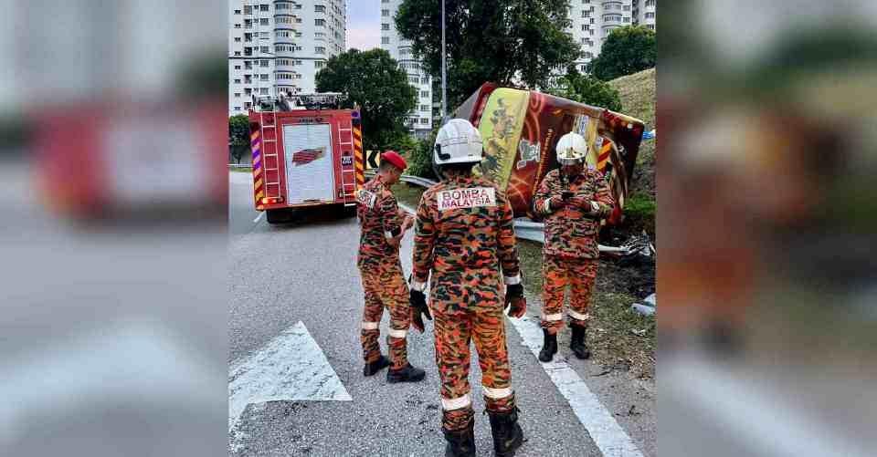 நாட்டில் மேலுமொரு பேருந்து விபத்து; எழுவர் காயமடைந்தனர்.