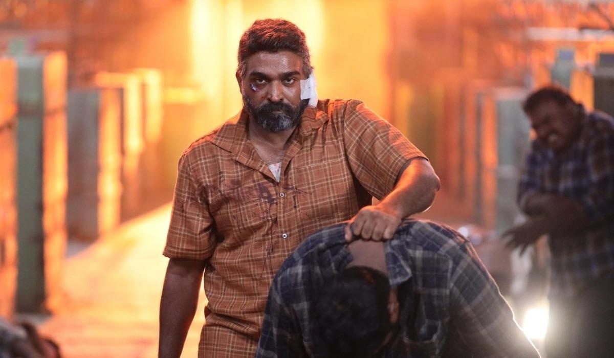உச்ச நடிகர்களின் 50-வது படம் வெற்றியா, தோல்வியா? ரஜினி, விஜய் செய்யாததை செய்த விஜய் சேதுபதி.
