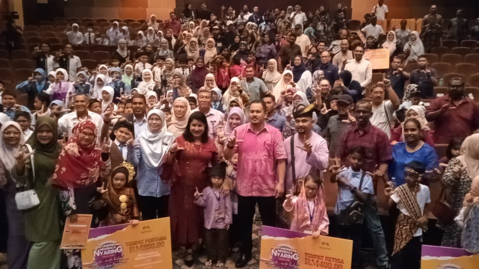 உரக்க குரலில் வாசிக்கும் போட்டியானது மாணவர்களிடையே வாசிக்கும் பழக்கத்தை அதிகரிக்கும்