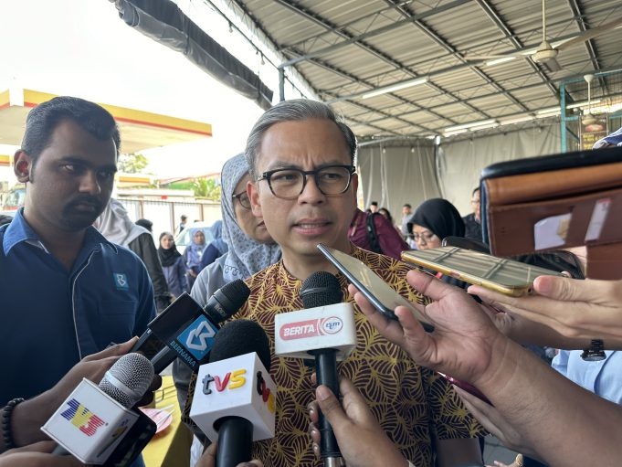 11 பெற்றோர் ஆசிரியர் சங்கங்களை கல்வி அமைச்சு சந்திக்கவிருக்கிறது