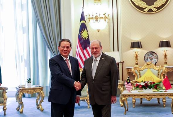 மாமன்னரை சந்தித்தார் சீனப்பிரதமர்