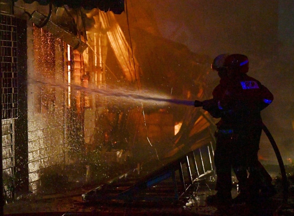 தீவிபத்தில் 6 வீடுகள் தீக்கிரையானது