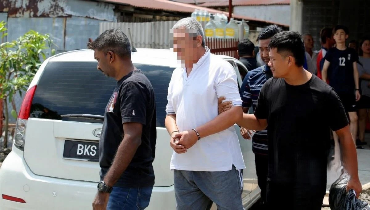 கணவனின் பலத்த கத்திக்குத்துக்கு ஆளான மனைவி பரிதாப மரணம்