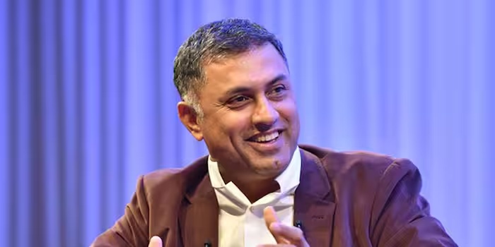 யார் இந்த நிகேஷ் அரோரா? சுந்தர் பிச்சை கூட நெருங்க முடியாது. இவரோட சம்பளம் எவ்ளோ தெரியுமா?