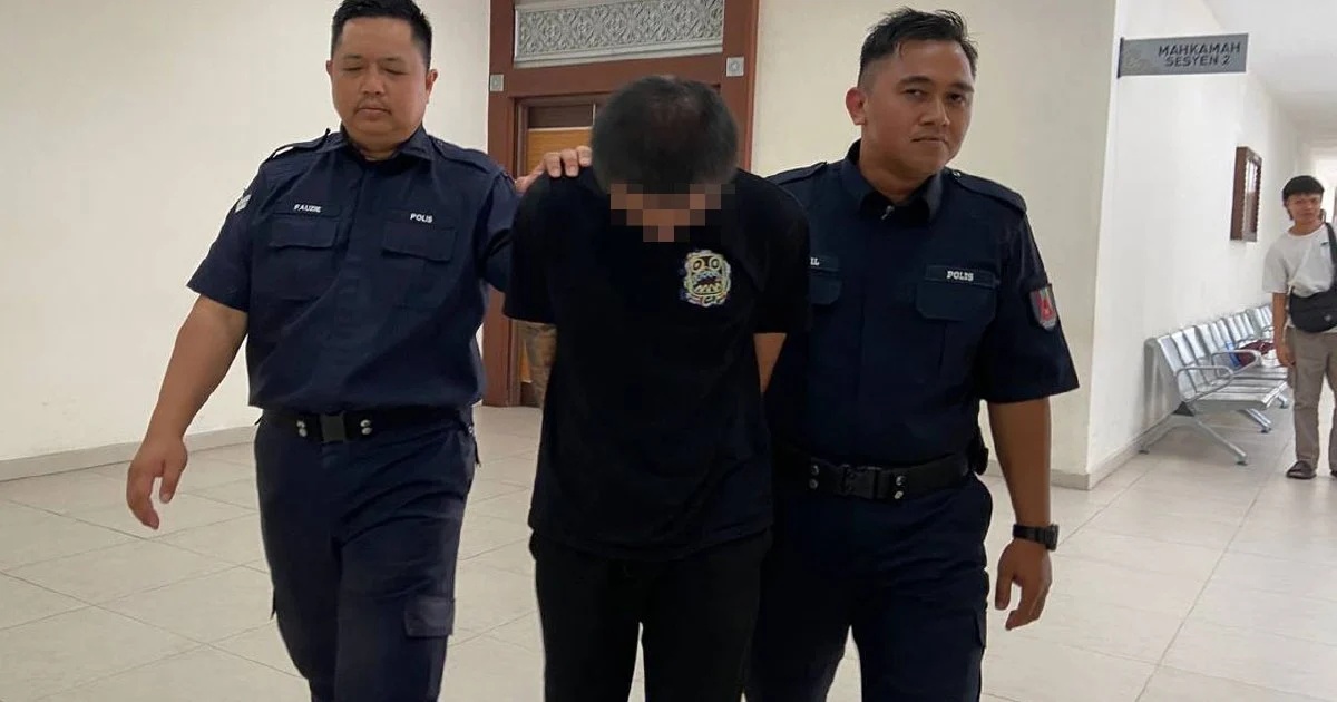 மாணவியை பாலியல் பலாத்காரம் புரிந்ததாக காபி கடையின் உதவியாளர் மீது குற்றச்சாட்டு