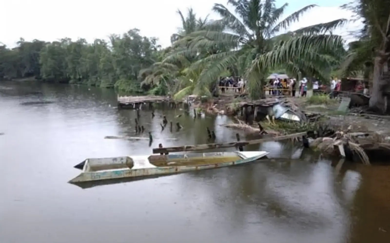 முதலை தாக்கியதில் சிறுவன் மரண‌ம்