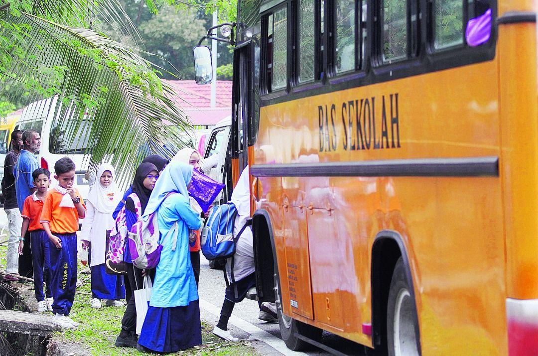 இவ்வாண்டிற்கான பள்ளி அமர்வு முடியும் வரையில் பள்ளி பேருந்து கட்டணத்தின் விலை அதிகரிக்காது