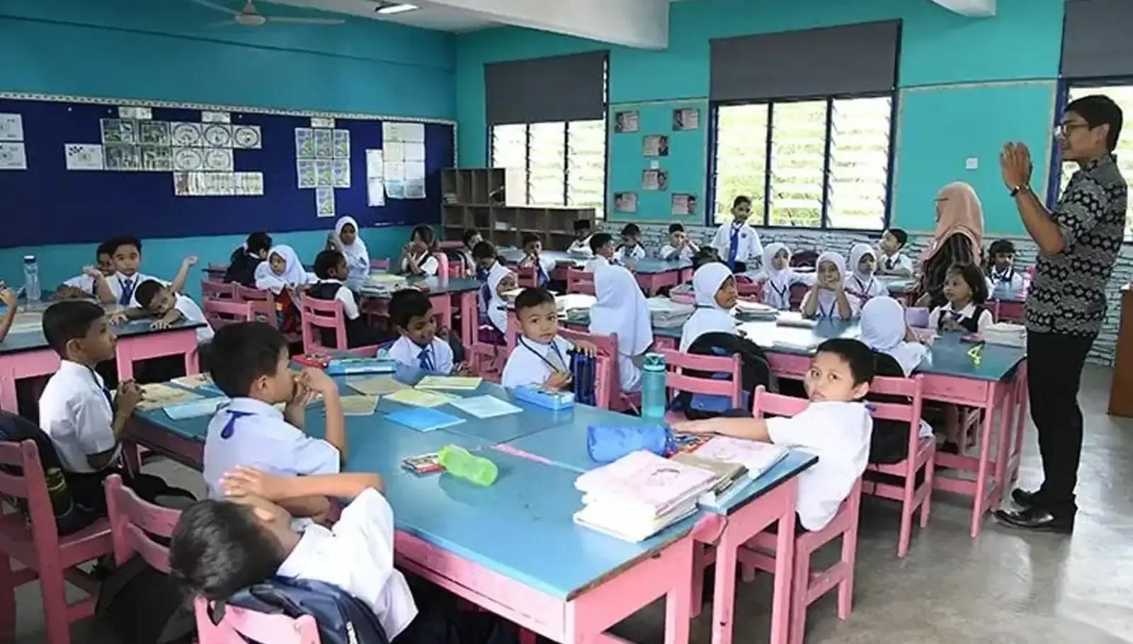 நிறைய ஆலோசனைகளை வழங்கும்படி அறிவுறுத்து
