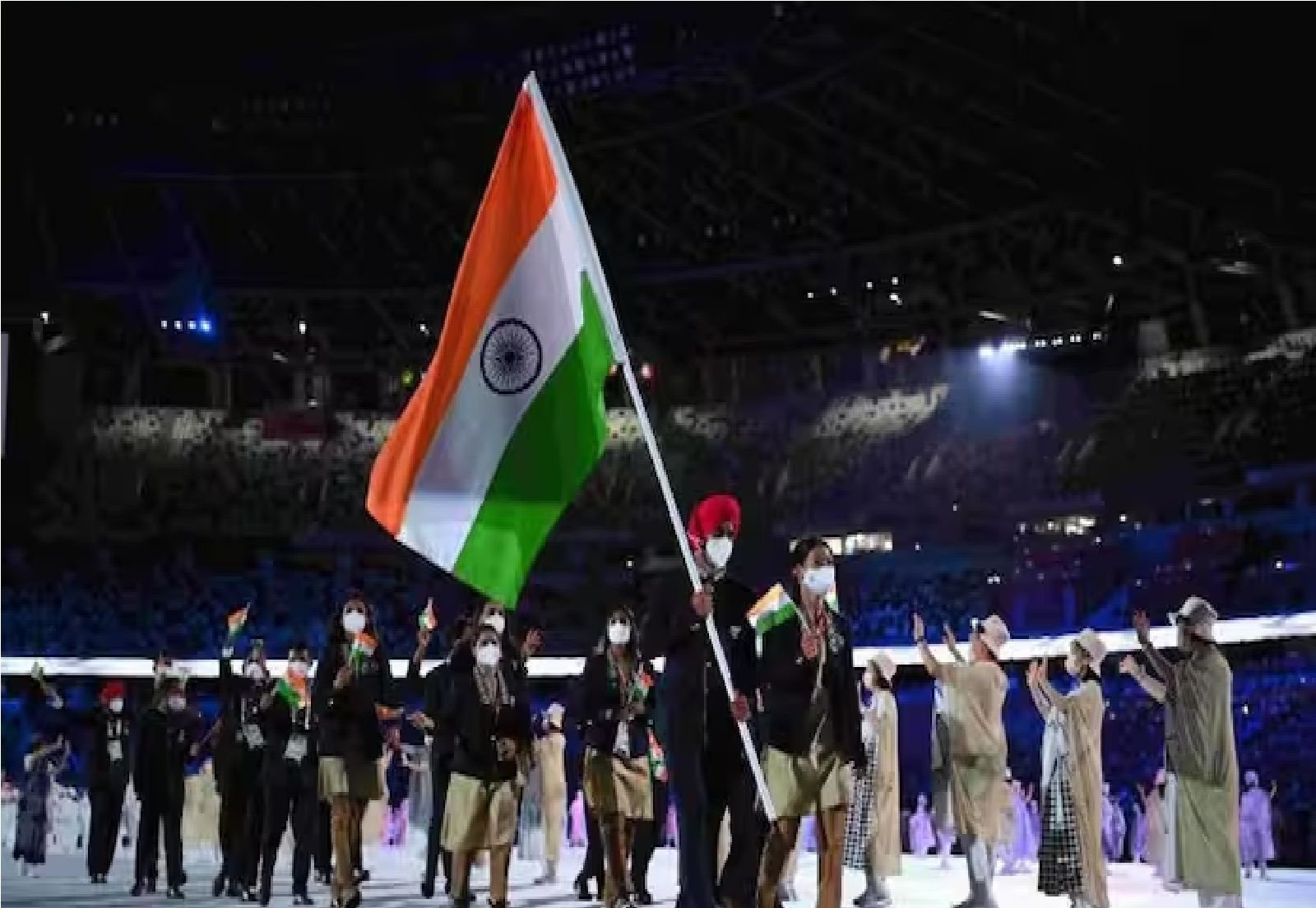 ஒலிம்பிக் தொடக்க விழாவில் கிரேஸ் முதல் பிரான்ஸ் வரையில் அணி வகுப்பு நிகழ்ச்சி – இந்தியாவிற்கு 84ஆவது இடம்!