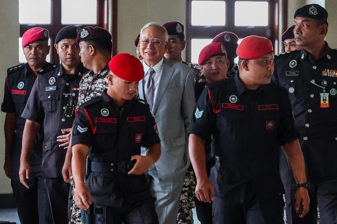 அப்பீல் நீதிமன்றத்தில் மேல்முறையீடு