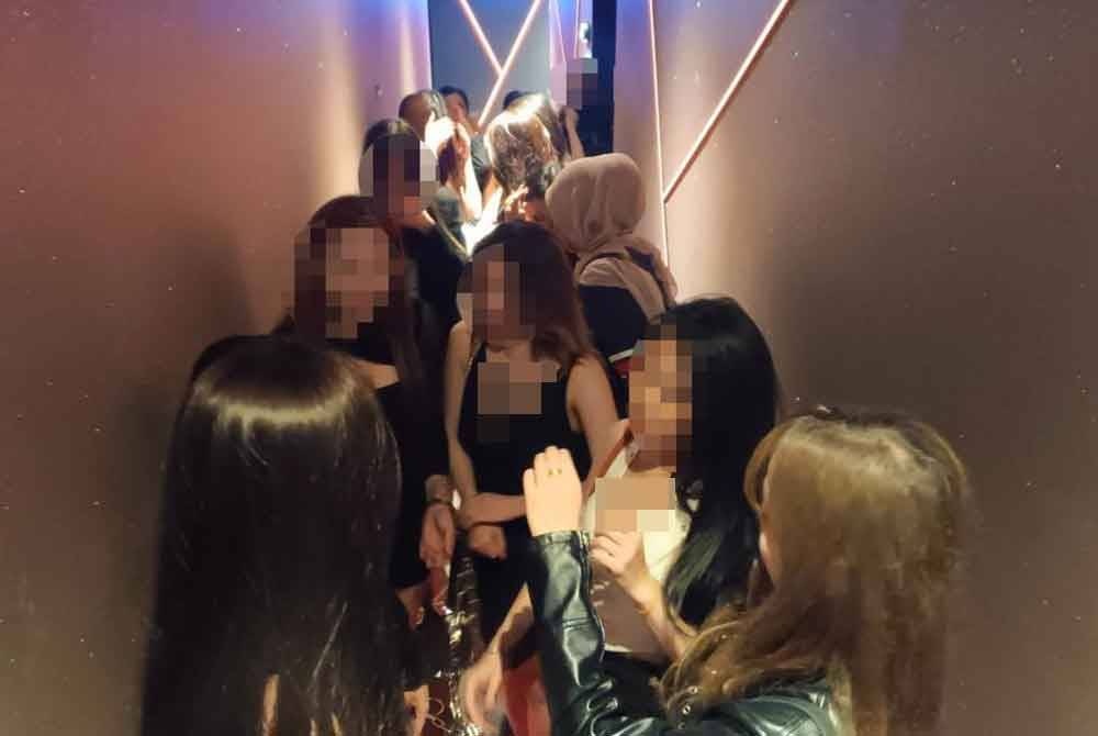 82 அந்நிய நாட்டு உபசரணைப் பெண்கள் கைது