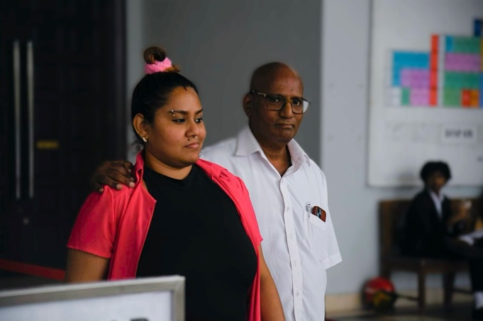 டிக்டாக் பிரபலம் ஈஷா தற்கொலை விவகாரம்; குற்றத்தை ஒப்புக்கொண்ட ஷாலினி -க்கு 100 வெள்ளி அபராதம்