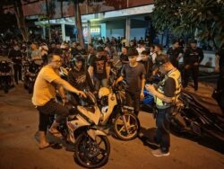 சாலை குண்டர் கும்பல் நடவடிக்கையில் ஈடுபட்ட 101 மோட்டார் சைக்கிள்கள் பறிமுதல்