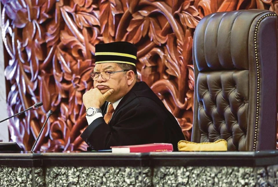 முன்னாள் பெர்சத்து கட்சியைச் சேர்ந்தவர்கள், நாடாளுமன்ற உறுப்பினர்களே- ஜோஹாரி திட்டவட்டம்