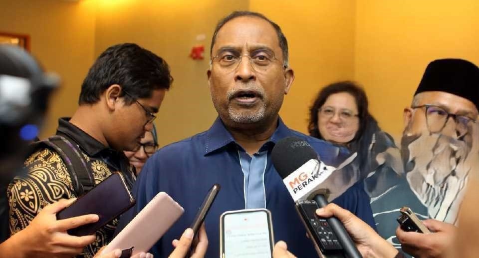 மாணவர்களின் முடிவைப் பொறுத்துள்ளது