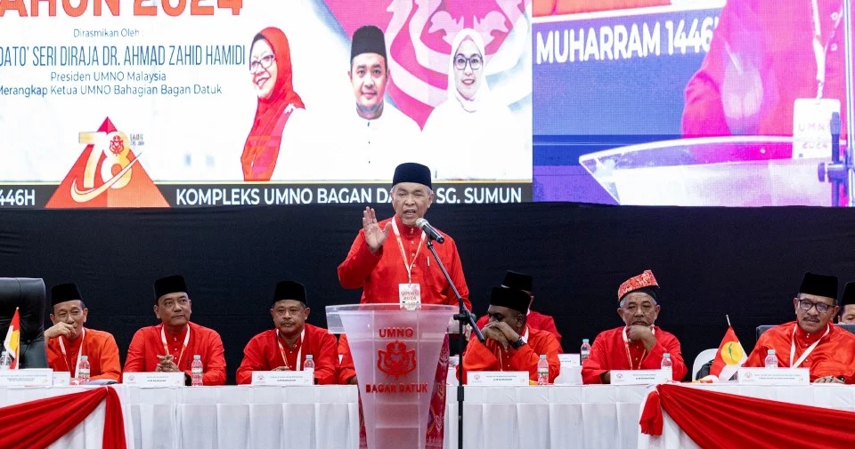 கட்சியின் பெயரைத் தாம் கூற விருப்பப்படவில்லை என துணைப் பிரதமர் Datuk Seri Dr Ahmad Zahid Hamidi தெரிவித்துள்ளார்