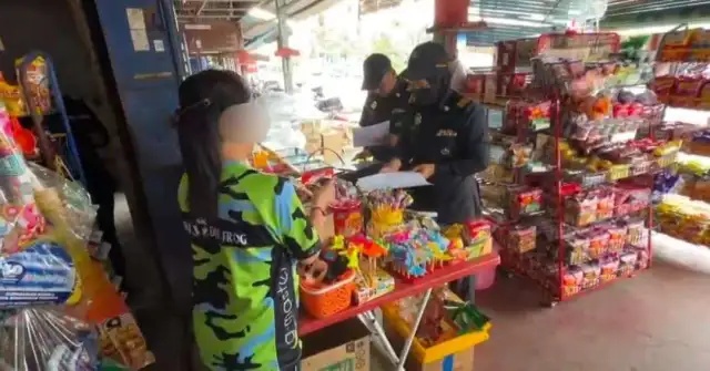 சமையல் எண்ணெய் பொட்டலங்கள் வாங்க நிபந்தனை விதித்த மளிகைக் கடை