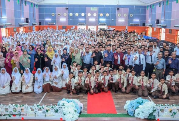 ஊழலை துடைத்தொழிக்க மாணவர்கள் முக்கிய பங்காற்ற வேண்டும்!