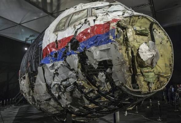 மலேசியா ஏர்லைன்ஸ்-சின் MH17 விமானம் சுட்டு வீழ்த்தப்பட்டு இன்றுடன் 10 ஆண்டுகள் நிறைவு