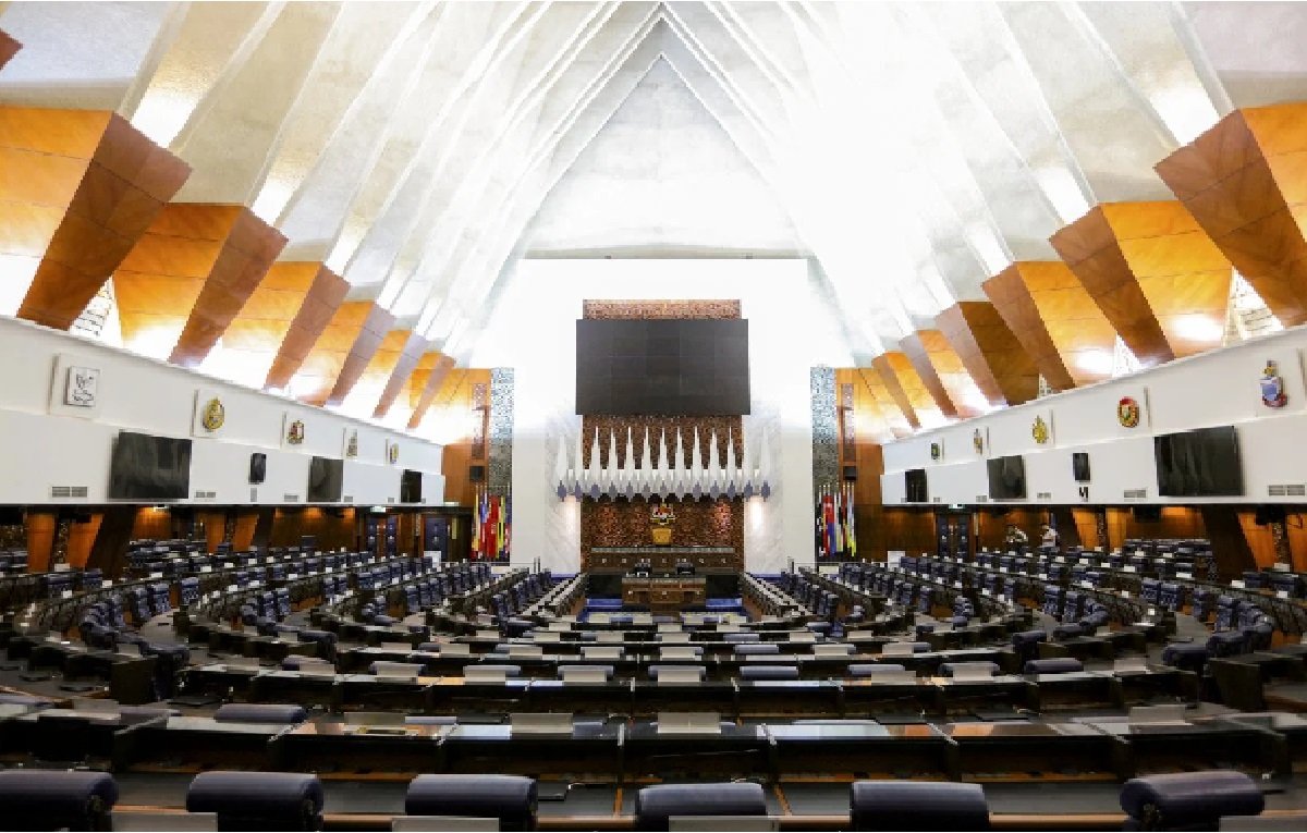 HRD Corp. தலைமை அதிகாரி இடை நீக்கம் செய்யப்பட வேண்டும்