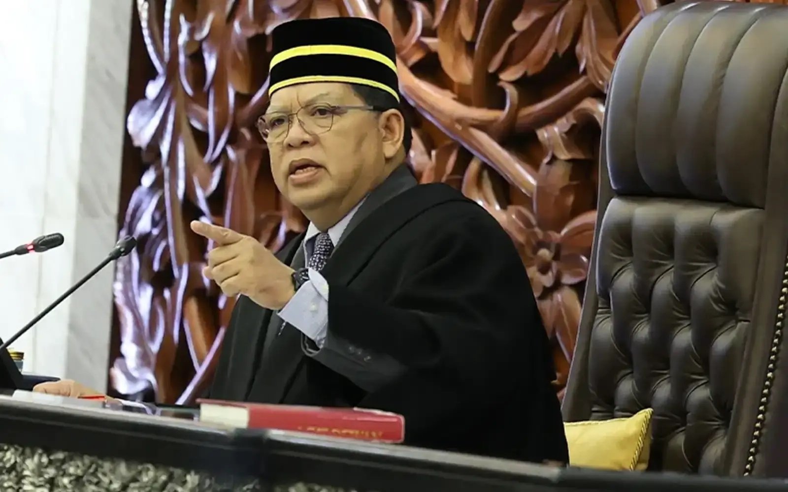 பெர்சாத்துவின் 6 நாடாளுமன்ற உறுப்பினர்களின் பதவியை நிலைநிறுத்தும் அதிகாரம், JOHARIக்குஉள்ளது;வழக்கறிஞர்கள் கூறுகின்றனர்