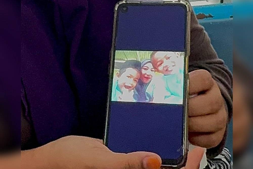 எலி மருந்து கலக்கப்பட்ட, நொறுக்குத் தீணி உட்கொண்ட இருவரில் ஒரு சிறுவர் உயிரிழந்தார்.