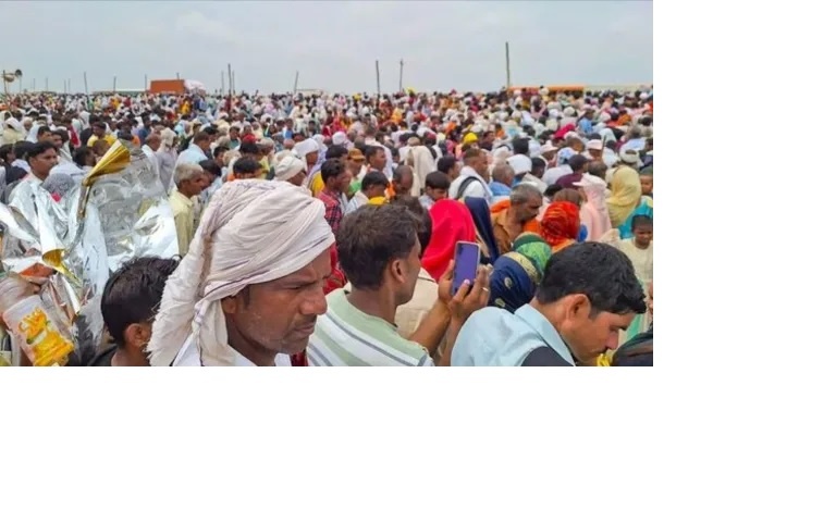 உத்தர பிரதேச ஆன்மீக நிகழ்ச்சியில் கூட்ட நெரிசல்; 116 பேர் உயிரிழந்தனர்