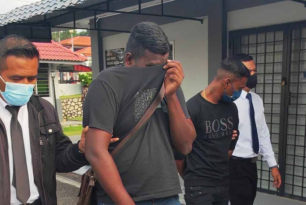 இரண்டு இந்திய ஆடவர்கள் குற்றஞ்சாட்டப்பட்டனர்