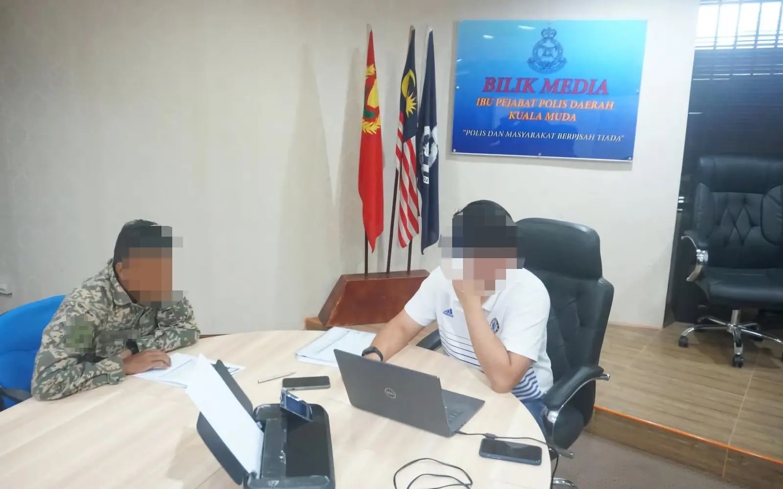 அரசாங்க ஊழியரிடம் MCMC ஆணையம் விசாரணை