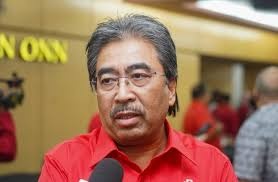 சரிந்துவரும் செல்வாக்கை அம்னோ மீட்டெடுக்க வேண்டும்.