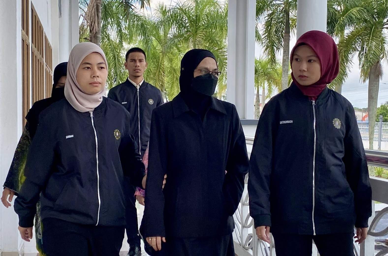 குற்றத்தை மறுத்தார்