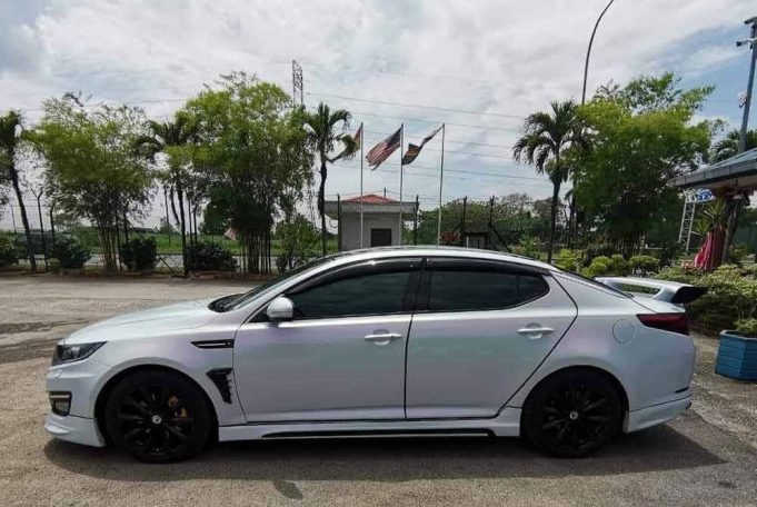 சட்டவிரோத லைசென்ஸ்  வங்க ஆடவர் கைது 