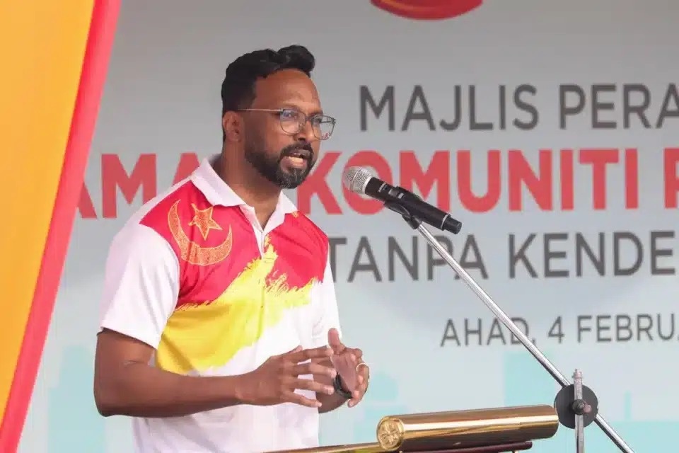 வெட்கேடான நடவடிக்கையாகும், பிரகாஷ் கண்டனம்