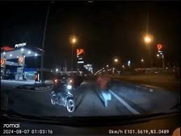 கேசாஸ் நெடுஞ்சாலையில் கொள்ளையிட முயற்சி; நால்வர் கைது